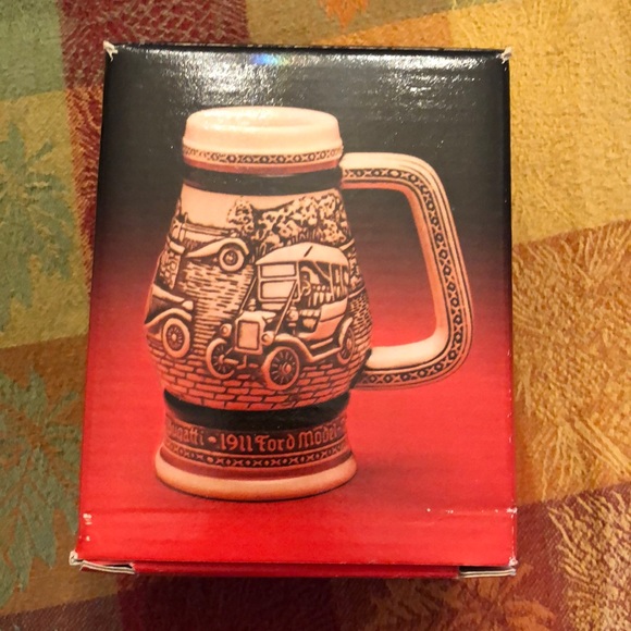 NIB 1982 Avon limited edition cCar Classics design beer stein - Picture 8 of 16